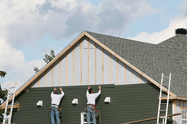 Professional Siding technician working in Schellsburg, PA